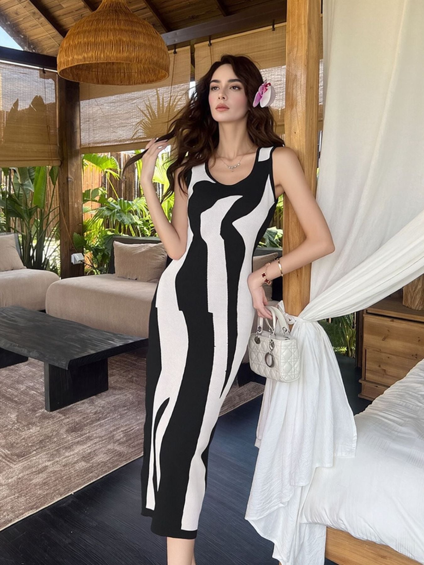 Contrast Sleeveless Bodycon Midi Dress