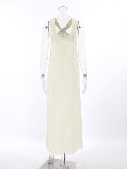 Halter Neck Flowy Maxi Dress