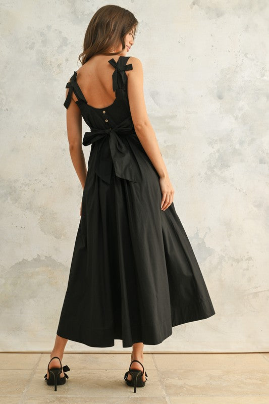 Classic Charm Bow Detail Woven Dress