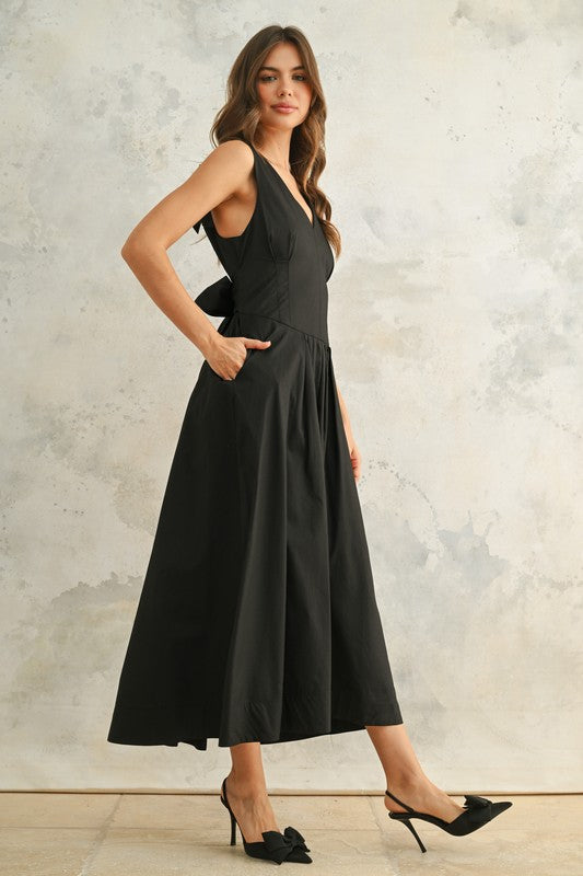 Classic Charm Bow Detail Woven Dress